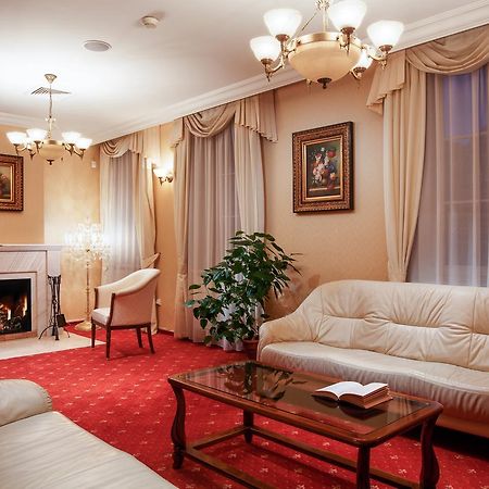 Lazensky Hotel Moskevsky Dvur كارلوفي فاري المظهر الخارجي الصورة