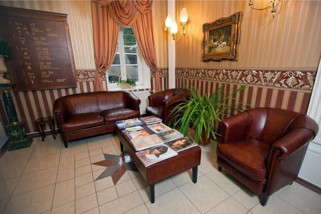 Lazensky Hotel Moskevsky Dvur كارلوفي فاري المظهر الخارجي الصورة